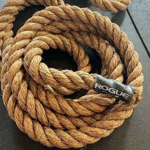 BRAND NEW - Rogue climbing rope 20’ X 1.5”